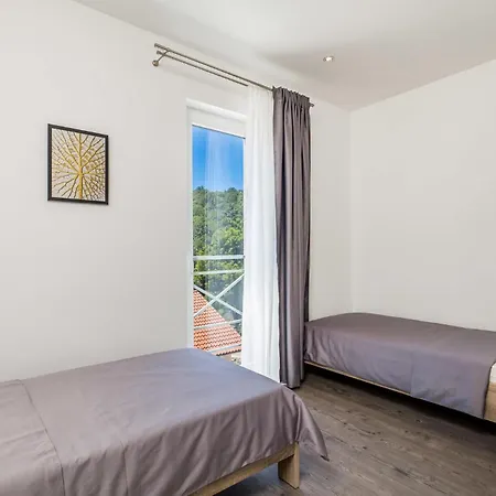 Awesome In With House Sea View * Ičići