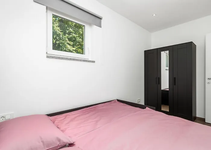 4 Bedroom Gorgeous In Σπίτι διακοπών *