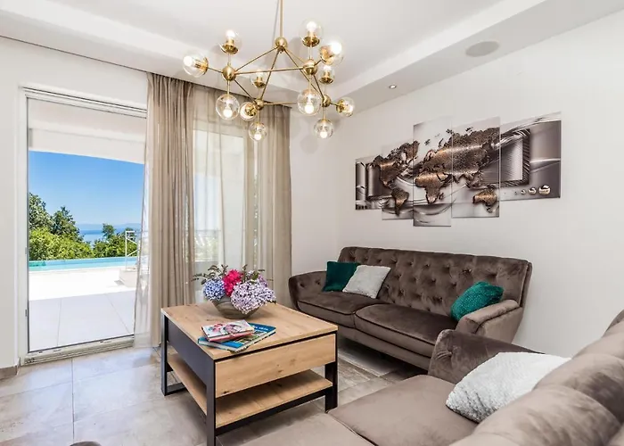 4 Bedroom Gorgeous In * Ičići