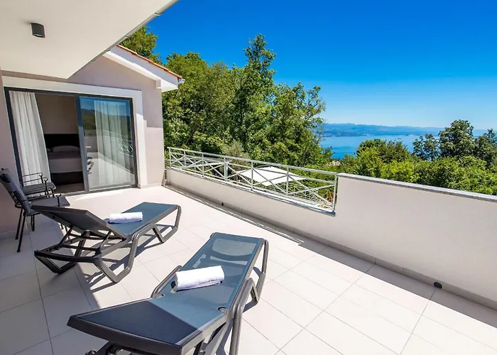 4 Bedroom Gorgeous In Σπίτι διακοπών *