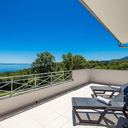 Ferienhaus 4 Bedroom Gorgeous In Ičići